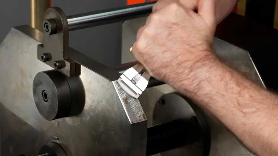 Rust removal with carbide round blade scraper - Poplock tools